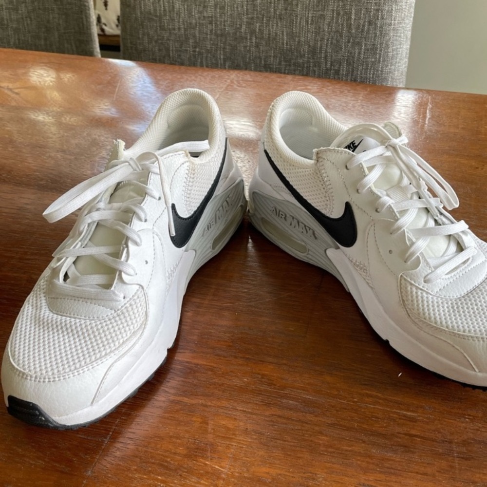 Nike Air Max Excee White Size 8 Mens